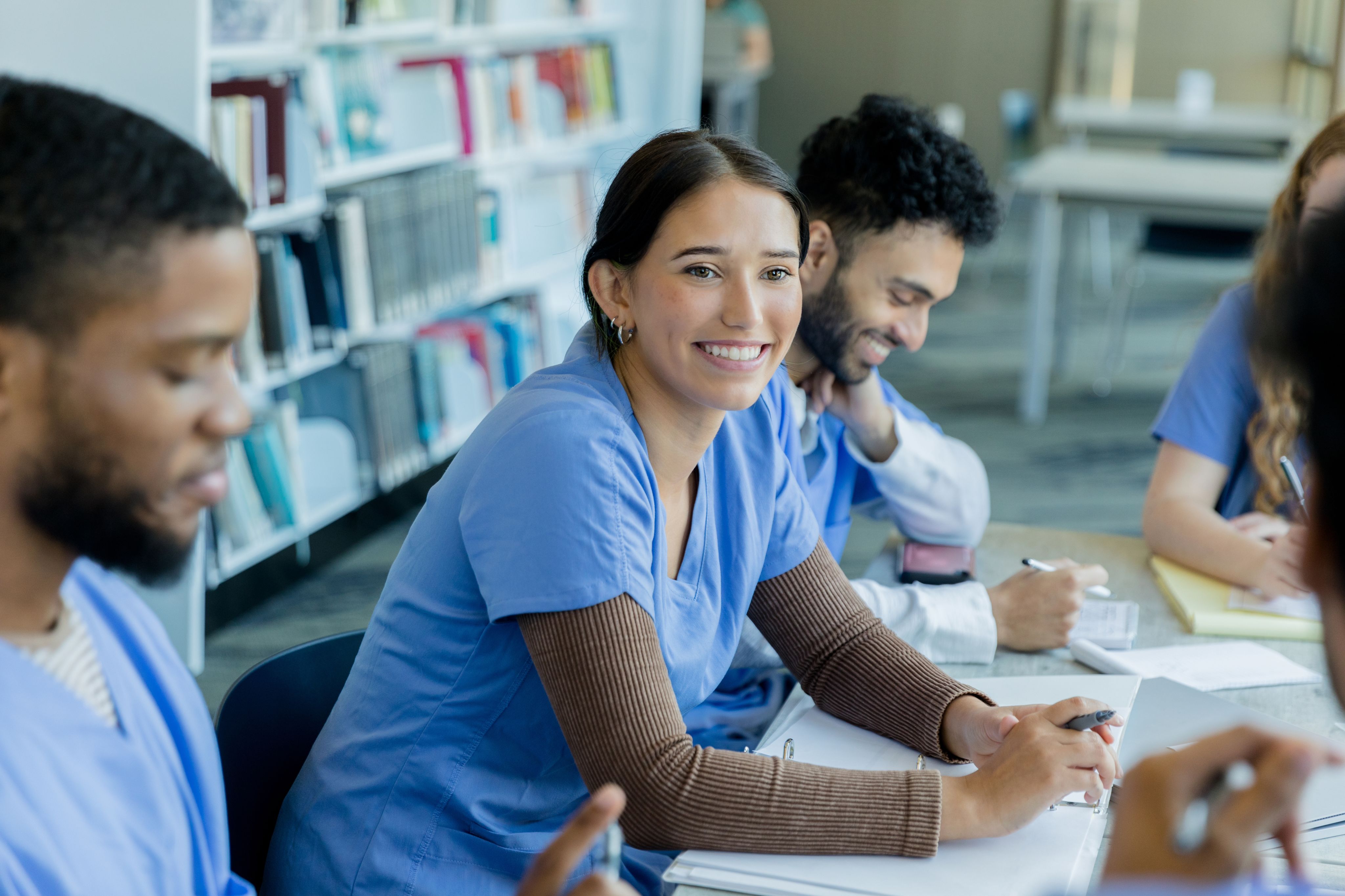 Cover image for Strengthening the health workforce in the Americas